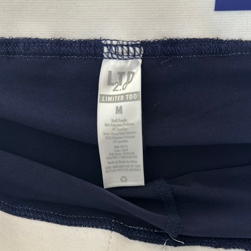 NWT Limited Too Navy Pleated Skirt with Built In Short Juniors Size M - Picture 5 of 7